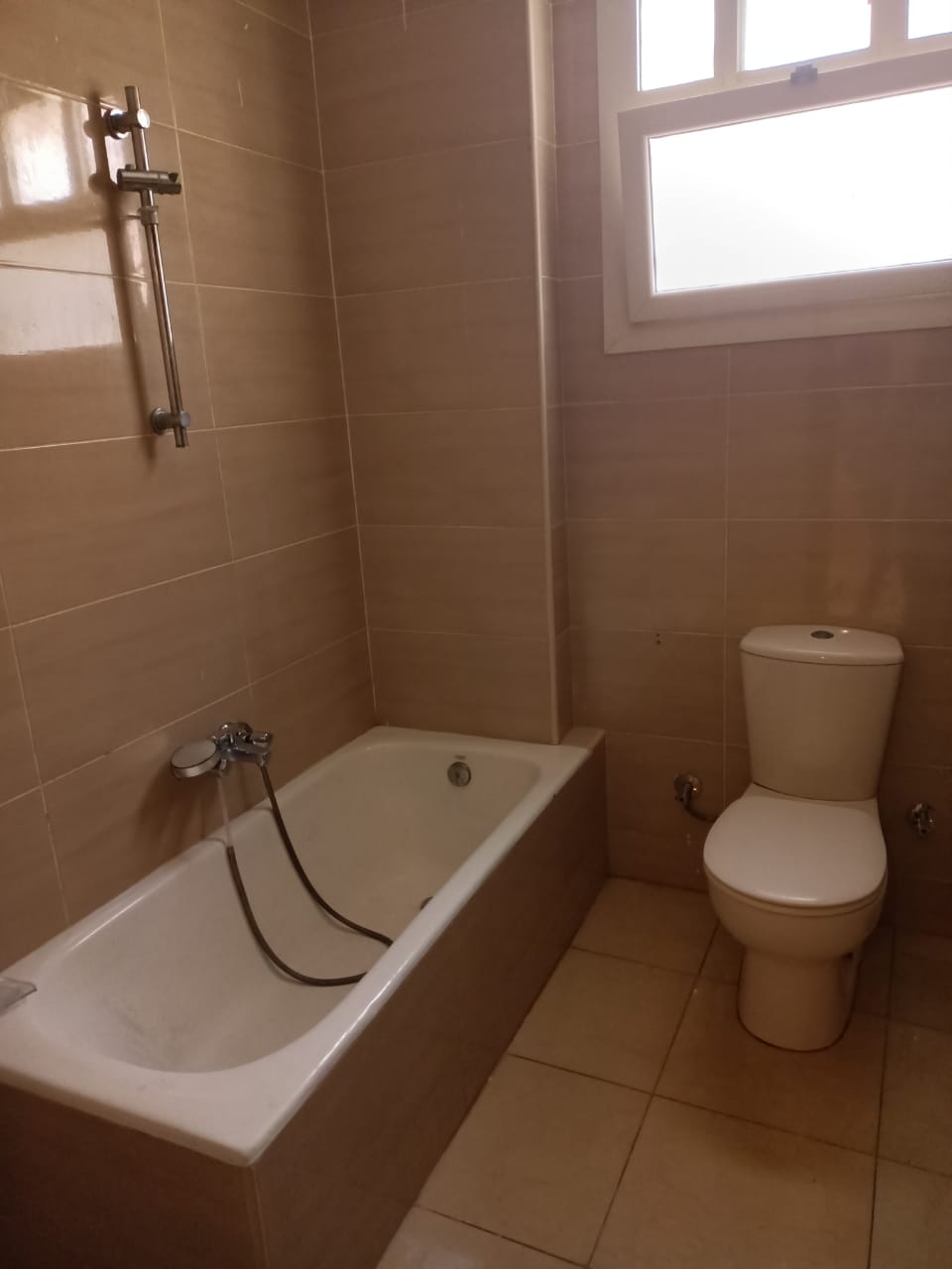 Apartment 202 sqm for Sale in El Narges 8 Villas New Cairo - Image 2
