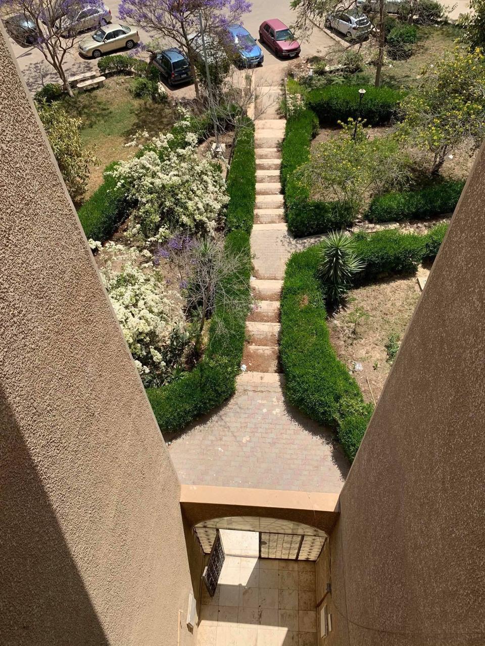شقة للبيع في الشيخ زايد إسكان الشباب - Image 9