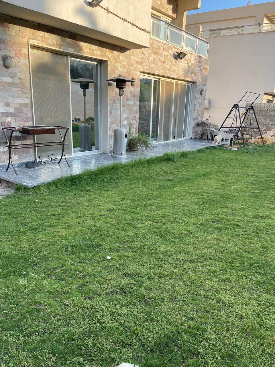 فيلا ستاند ألون للبيع في كمبوند القرنفل هايتس التجمع الخامس - Image 18