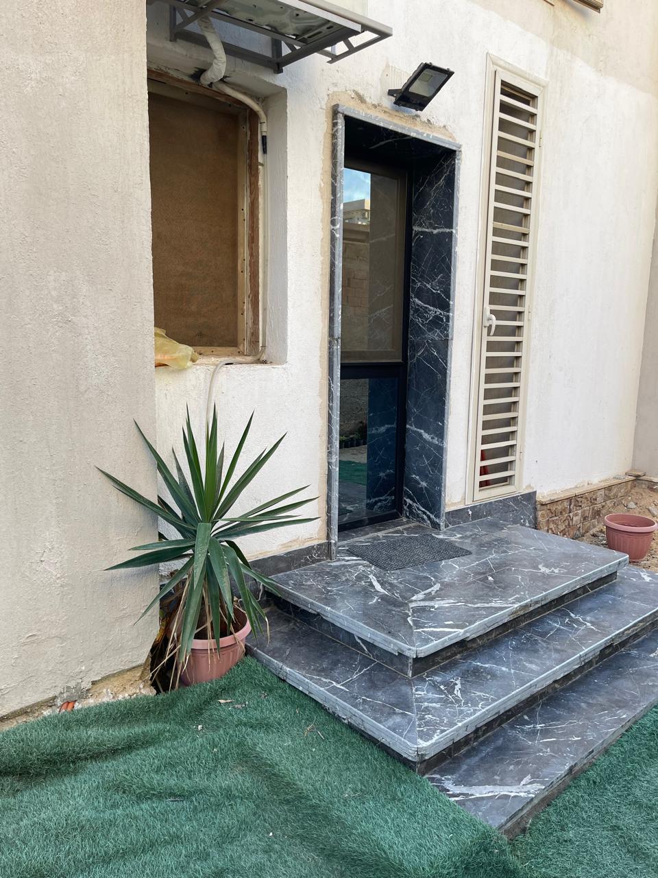 فيلا ستاند ألون للبيع في كمبوند القرنفل هايتس التجمع الخامس - Image 22