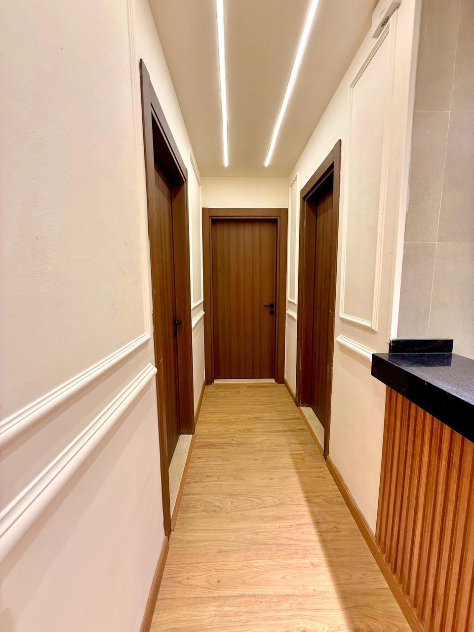 شقة 107م للبيع في مدينتي القاهرة الجديدة تشطيب فندقي وإطلالة بانورامية - Image 3