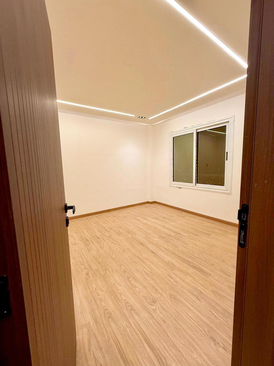 شقة 107م للبيع في مدينتي القاهرة الجديدة تشطيب فندقي وإطلالة بانورامية - Image 5