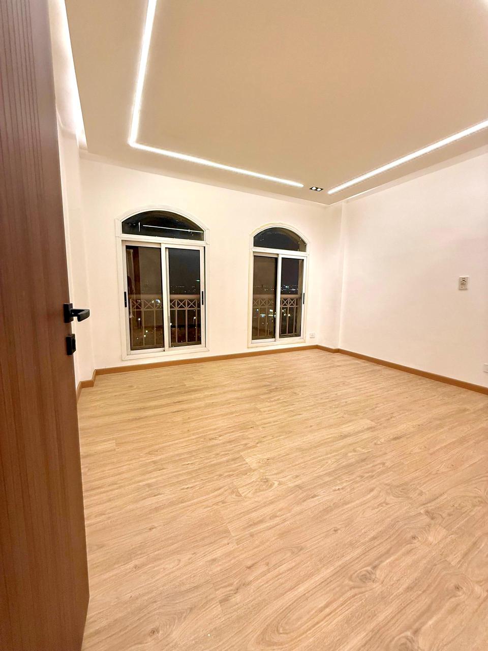 شقة 107م للبيع في مدينتي القاهرة الجديدة تشطيب فندقي وإطلالة بانورامية - Image 12