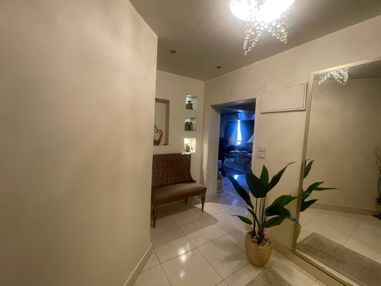 شقة90م للبيع تشطيب كامل في أبراج المعمورة زهراء المعادي - Image 11