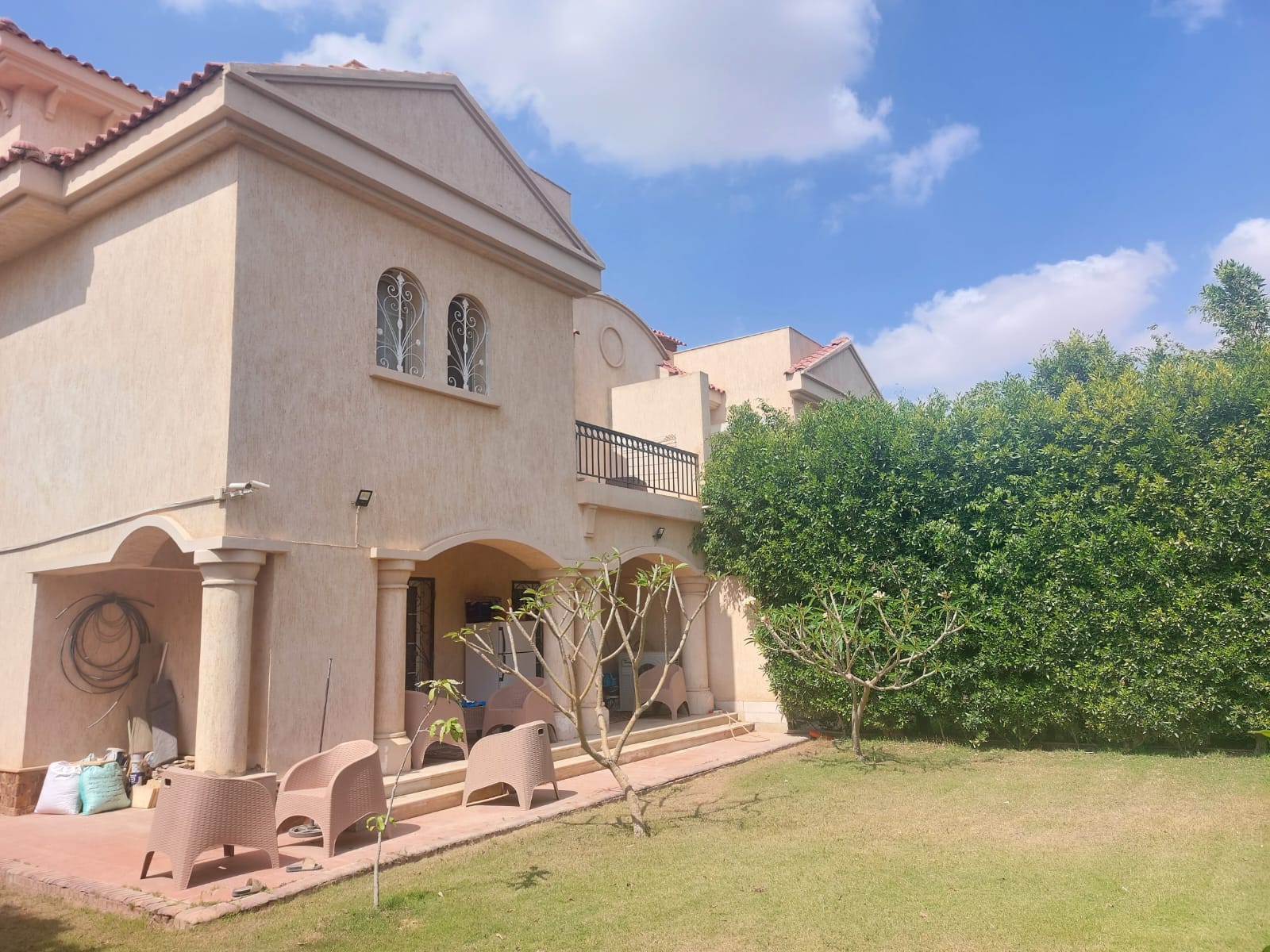 427sqm Twin House Villa for Sale in Madinaty with Private Garden Full Finishing and ready to move