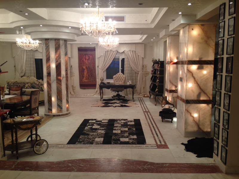 فيلا ستاند الون 1400 متر للبيع في جرين لاند الشروق تشطيب كامل استلام فوري - image 1