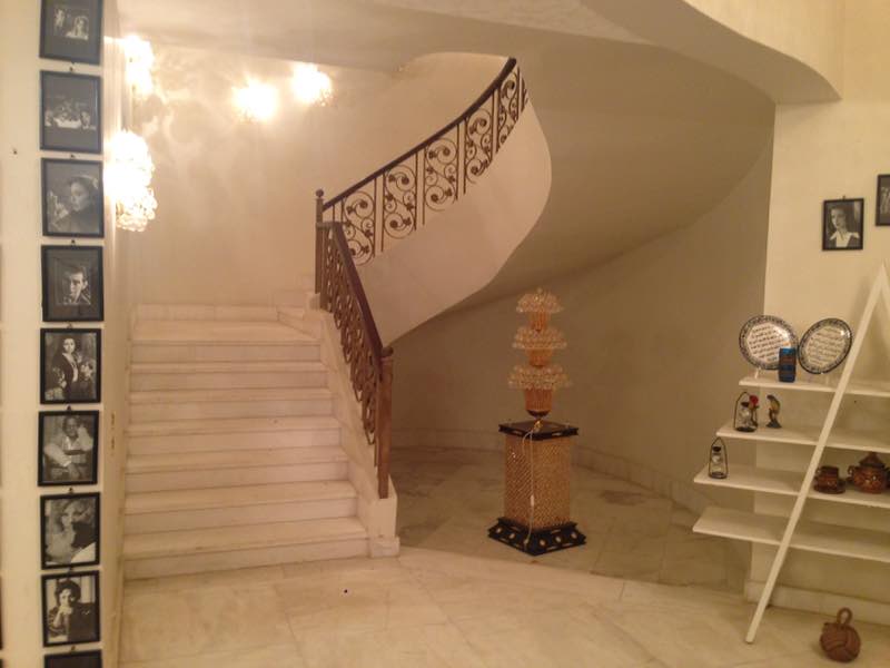 فيلا ستاند الون 1400 متر للبيع في جرين لاند الشروق تشطيب كامل استلام فوري - image 3